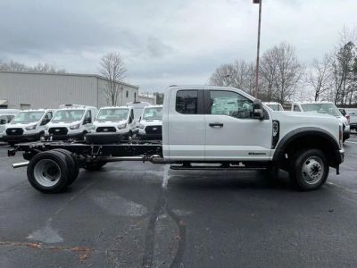 2026 Ford F-550SD - Photo 2