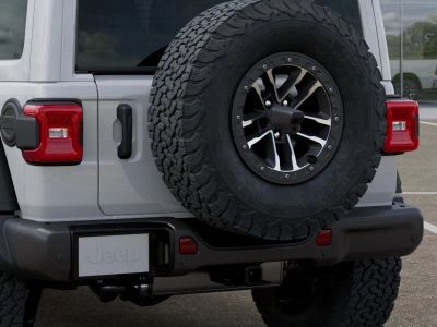 2026 Jeep Wrangler — photo 13 view