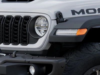 2026 Jeep Wrangler — photo 10 view
