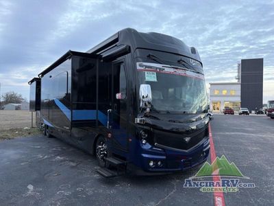 2026 Fleetwood RV Discovery LXE - Photo 1