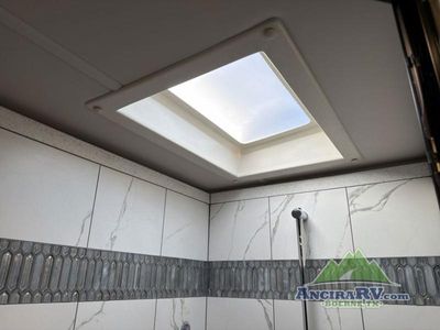 2026 Fleetwood RV Discovery LXE - Photo 24