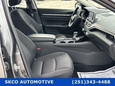 2023 Nissan Altima - Photo 3
