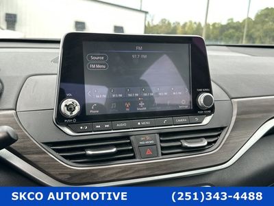 2023 Nissan Altima - Photo 2