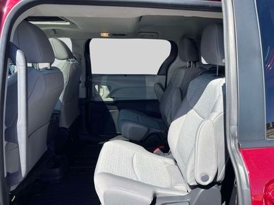 2024 Toyota Sienna - Photo 17