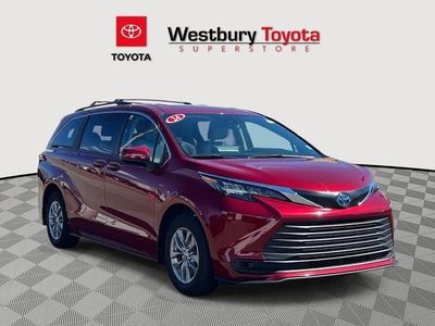 2024 Toyota Sienna - Photo 1