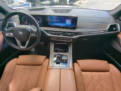 2024 BMW X5 — photo 17 view