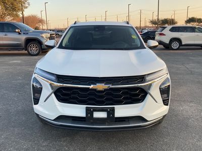 2025 Chevrolet Trax - Photo 2