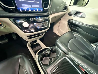 2023 Chrysler Pacifica - Photo 22