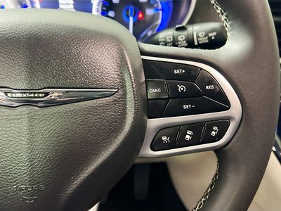 2023 Chrysler Pacifica - Photo 17