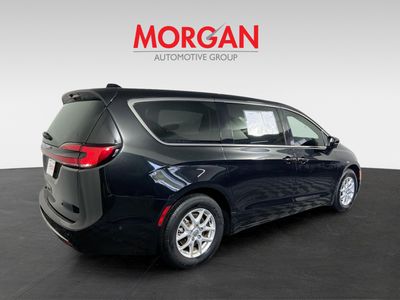 2023 Chrysler Pacifica - Photo 3