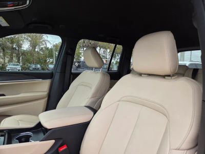 2026 Jeep Grand Cherokee — photo 11 view