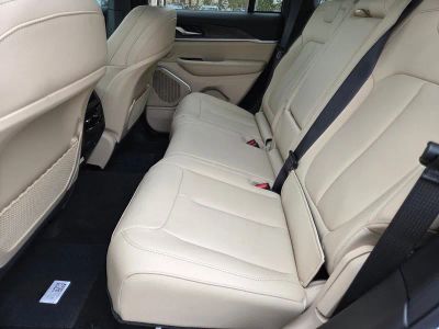 2026 Jeep Grand Cherokee — photo 8 view
