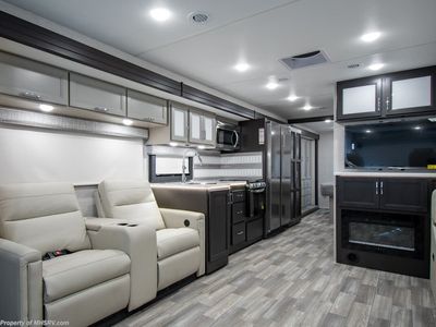2026 Thor Motor Coach Luminate - Photo 13