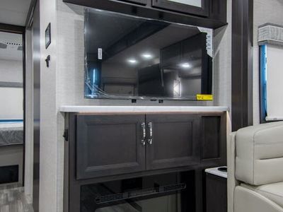 2026 Thor Motor Coach Luminate - Photo 15