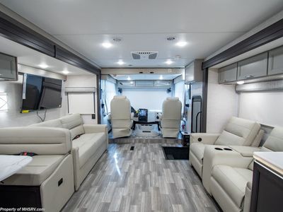 2026 Thor Motor Coach Luminate - Photo 3