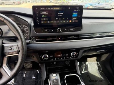 2025 Mitsubishi Outlander — photo 22 view