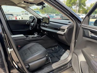 2025 Mitsubishi Outlander — photo 30 view