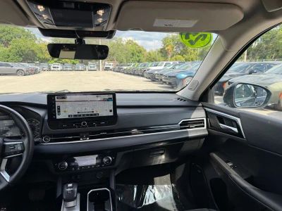 2025 Mitsubishi Outlander — photo 35 view