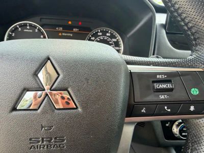 2025 Mitsubishi Outlander — photo 19 view