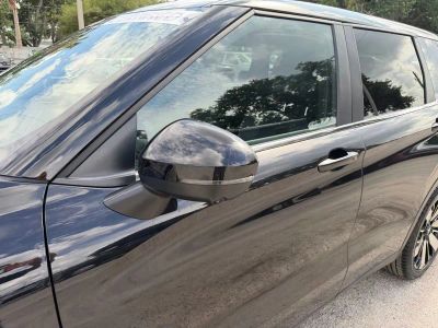 2025 Mitsubishi Outlander — photo 10 view