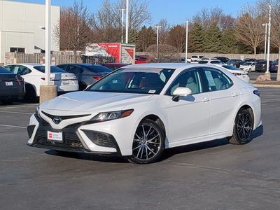 2024 Toyota Camry - Photo 2