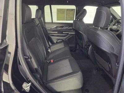 2025 Jeep Grand Cherokee — photo 31 view