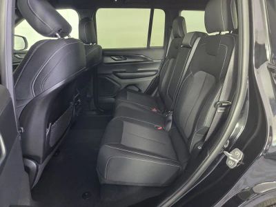2025 Jeep Grand Cherokee — photo 27 view