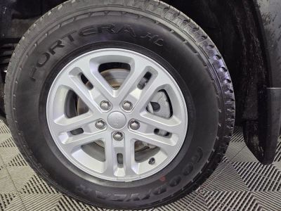 2025 Jeep Grand Cherokee — photo 10 view
