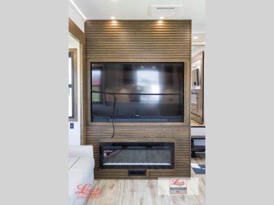 2026 Montana 3900RK - Photo 15