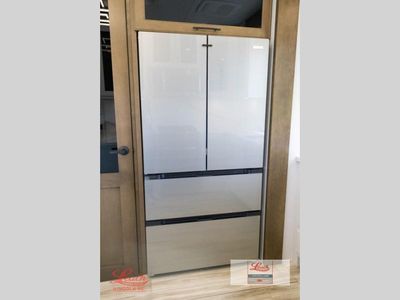 2026 Montana 3900RK - Photo 19
