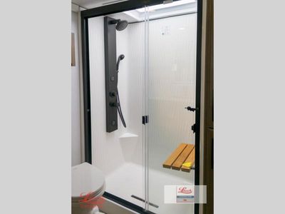 2026 Montana 3900RK - Photo 28