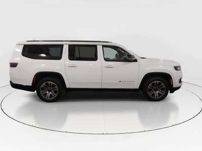 2024 Jeep Wagoneer L — photo 8 view