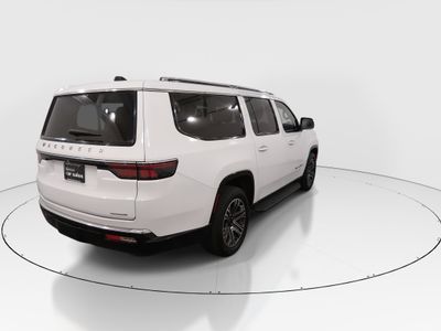 2024 Jeep Wagoneer L — photo 7 view