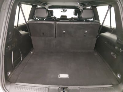 2024 Jeep Wagoneer L — photo 11 view