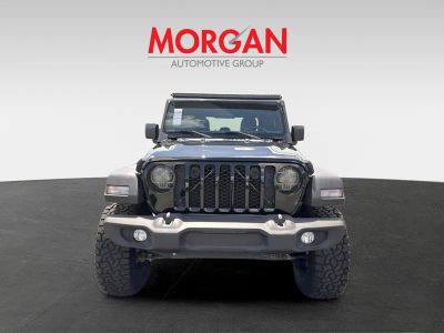 2021 Jeep Gladiator — photo 8 view