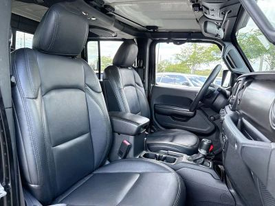 2021 Jeep Gladiator — photo 22 view