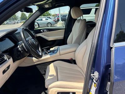 2022 BMW X5 — interior view