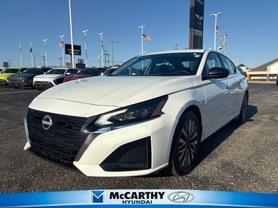 2025 Nissan Altima - Photo 1