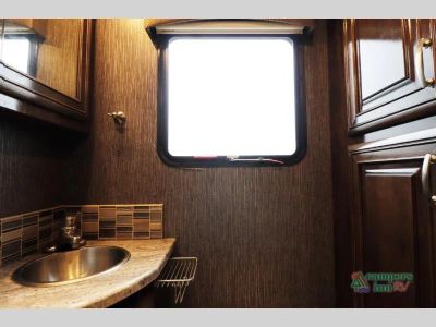 2019 Thor Motor Coach Aria - Photo 29