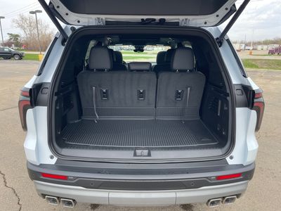 2026 Chevrolet Traverse — photo 17 view
