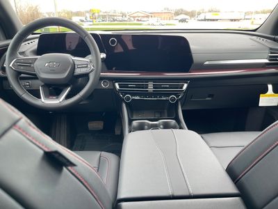 2026 Chevrolet Traverse — photo 12 view
