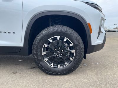 2026 Chevrolet Traverse — photo 16 view