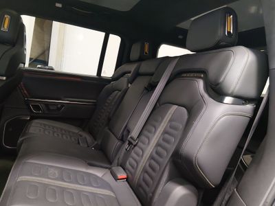 2023 Rivian R1S - Photo 19