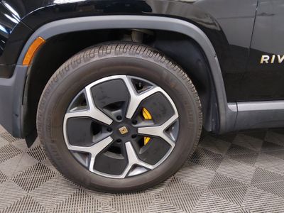 2023 Rivian R1S - Photo 10