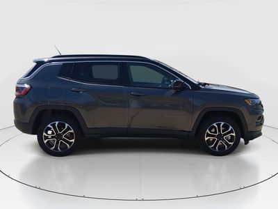2024 Jeep Compass — photo 8 view