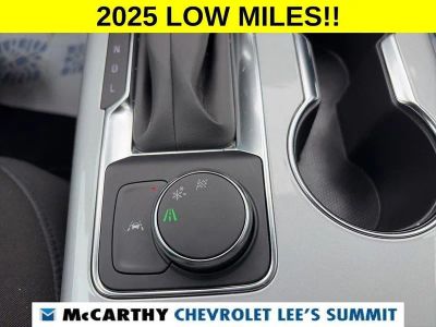 2025 Chevrolet Blazer - Photo 10