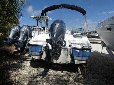 2022 NauticStar 203 DC - Photo 3