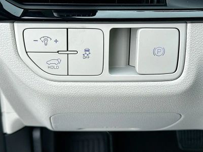 2026 Kia Sportage — photo 10 view
