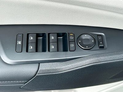 2026 Kia Sportage — photo 17 view