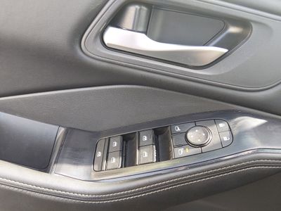2025 Nissan Rogue — photo 17 view